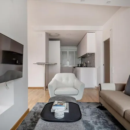 Blueground Les Corts Balcony Nr Camp Nou Bcn-82 Apartment