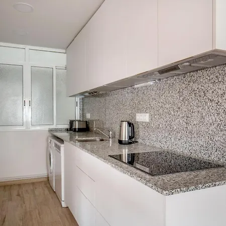 Blueground Les Corts Balcony Nr Camp Nou Bcn-82 Apartment Barcelona